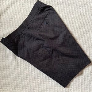 Men’s Reiss shorts in black!
